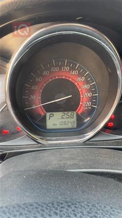 تۆیۆتا یارس